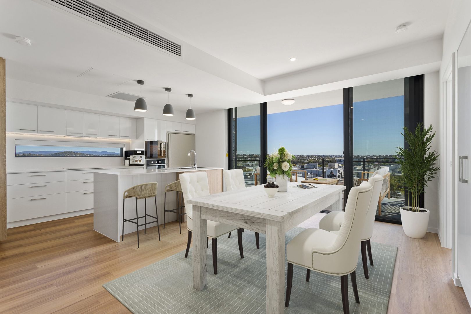 Bright and spacious, north-facing apartment