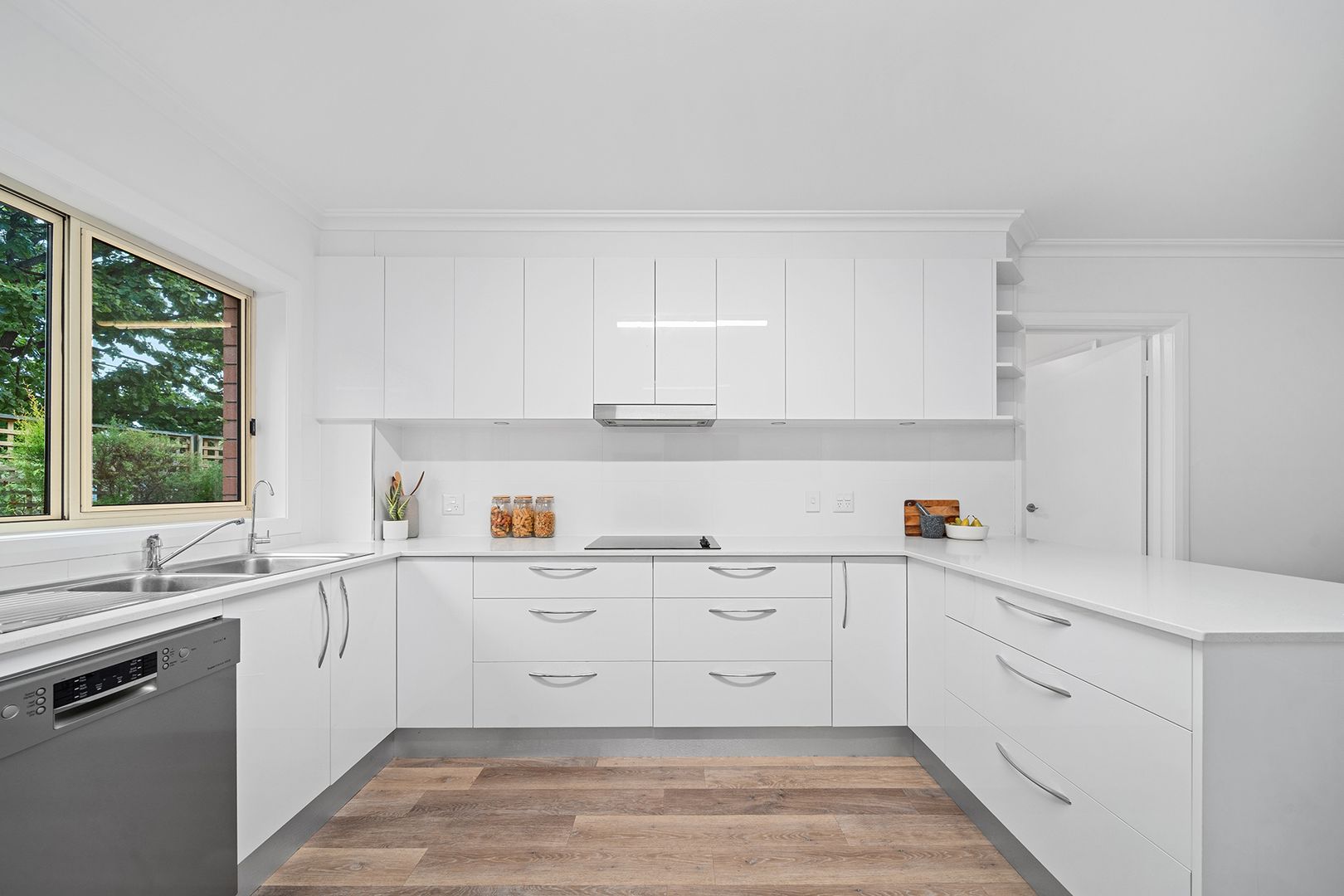  Spacious ground floor North facing 3 Bedroom home