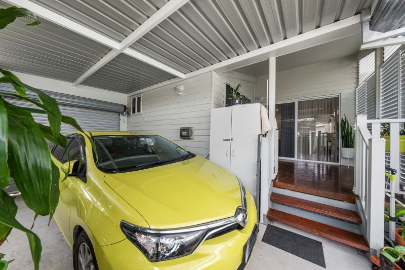 Quiet Corner Block - Prime Location