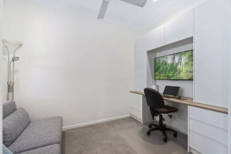 Site 483 - Established Special HIP