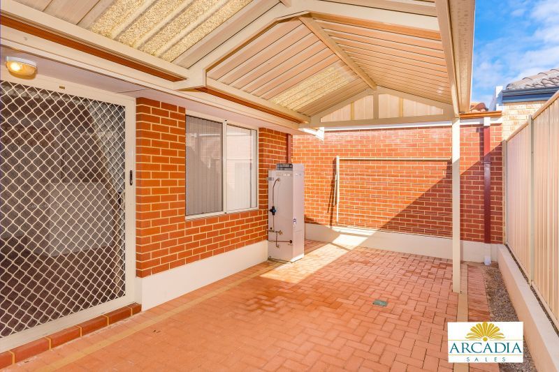 ARCADIA WATERS MADDINGTON - Located in the Middle of the Village