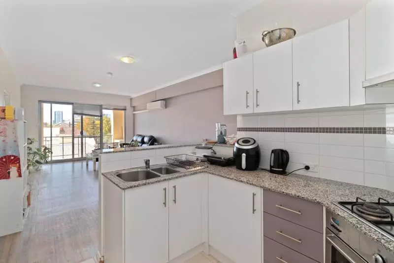 Central Living & Resort Style!