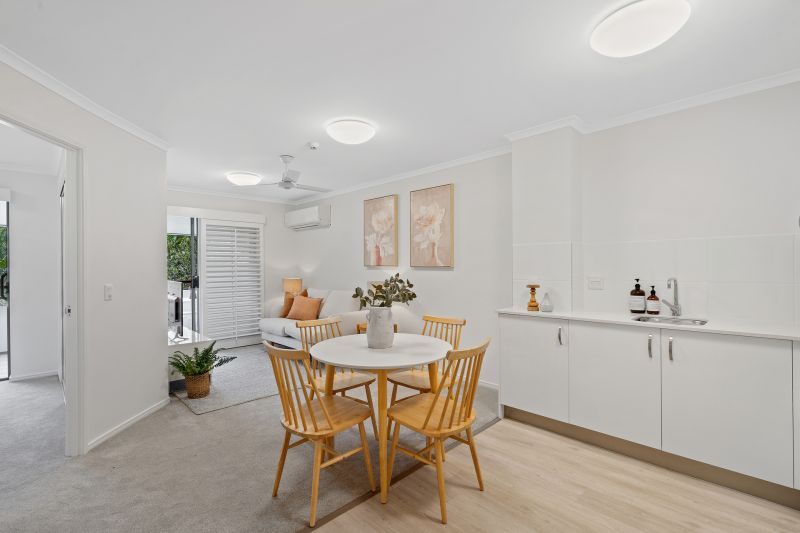 Top-level one-bedroom serviced apartment