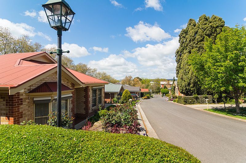 Set amongst award winning gardens