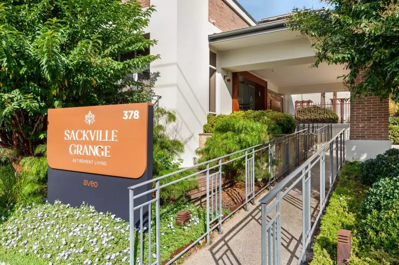 Spacious two-bedroom apartment with north-facing balcony
