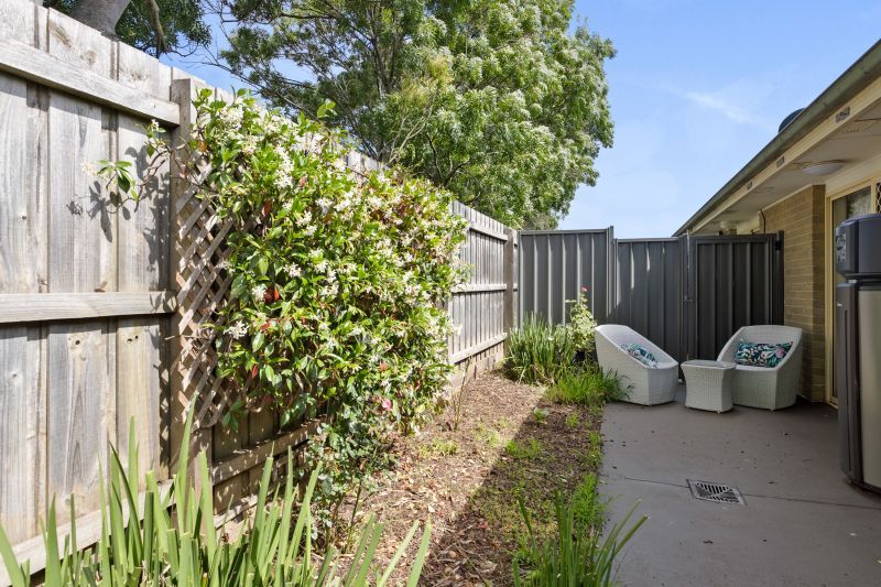 Easily located villa right by the community centre