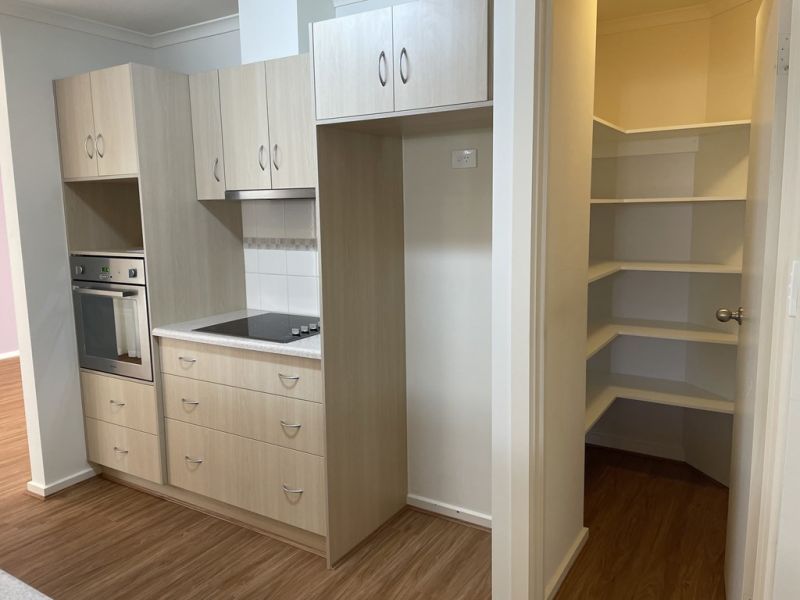 Great Location in lovely Community