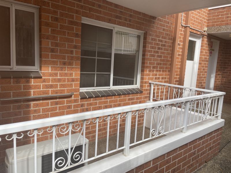 Under offer -Spacious ground floor one bedroom Serviced Apartment