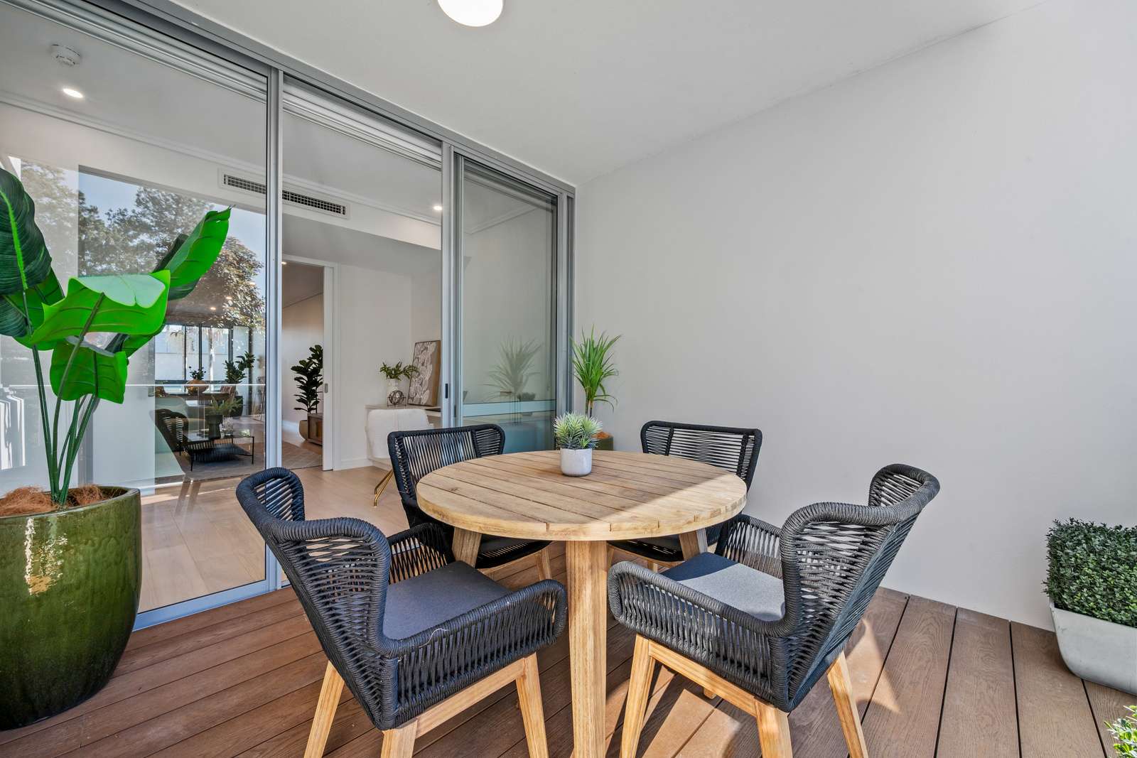 Bright, Stylish First-Floor Apartment