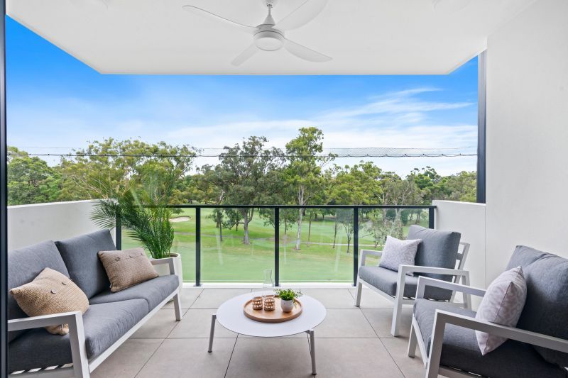 South-facing apartment with stunning Burleigh Golf Course vistas