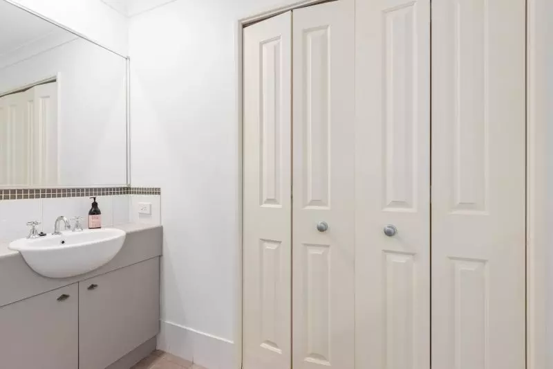 Stunning Views, Central Living!