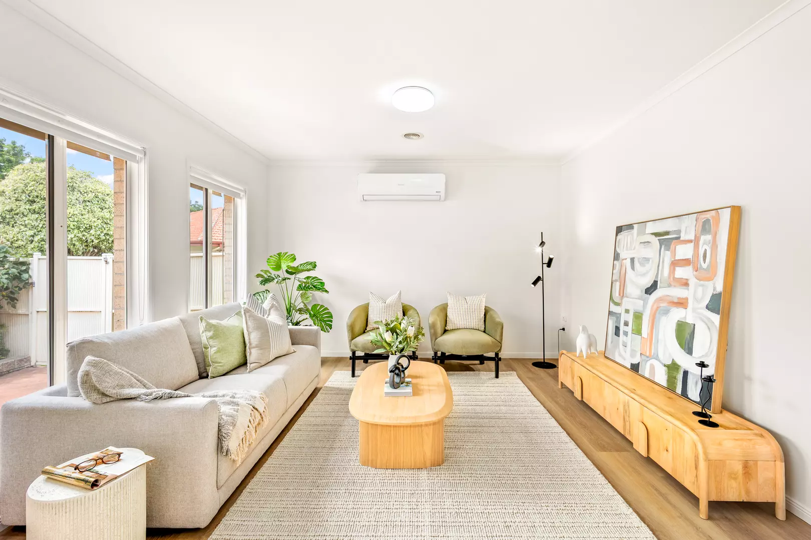 Beautiful 2bed/2bath Villa in a Top Rated Retirement Village!