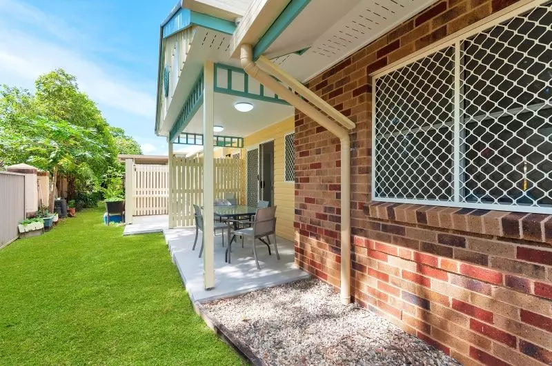 Two bedroom villa in quiet cul-de-sac