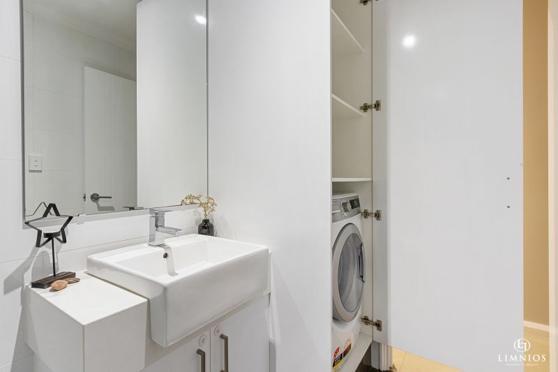 Contemporary apartment living!