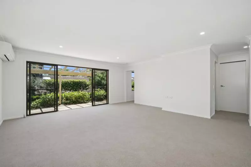 Bright Villa with Private Courtyard