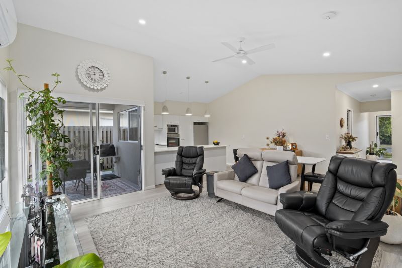 Spacious Three-Bedroom Home Backing onto Parklands