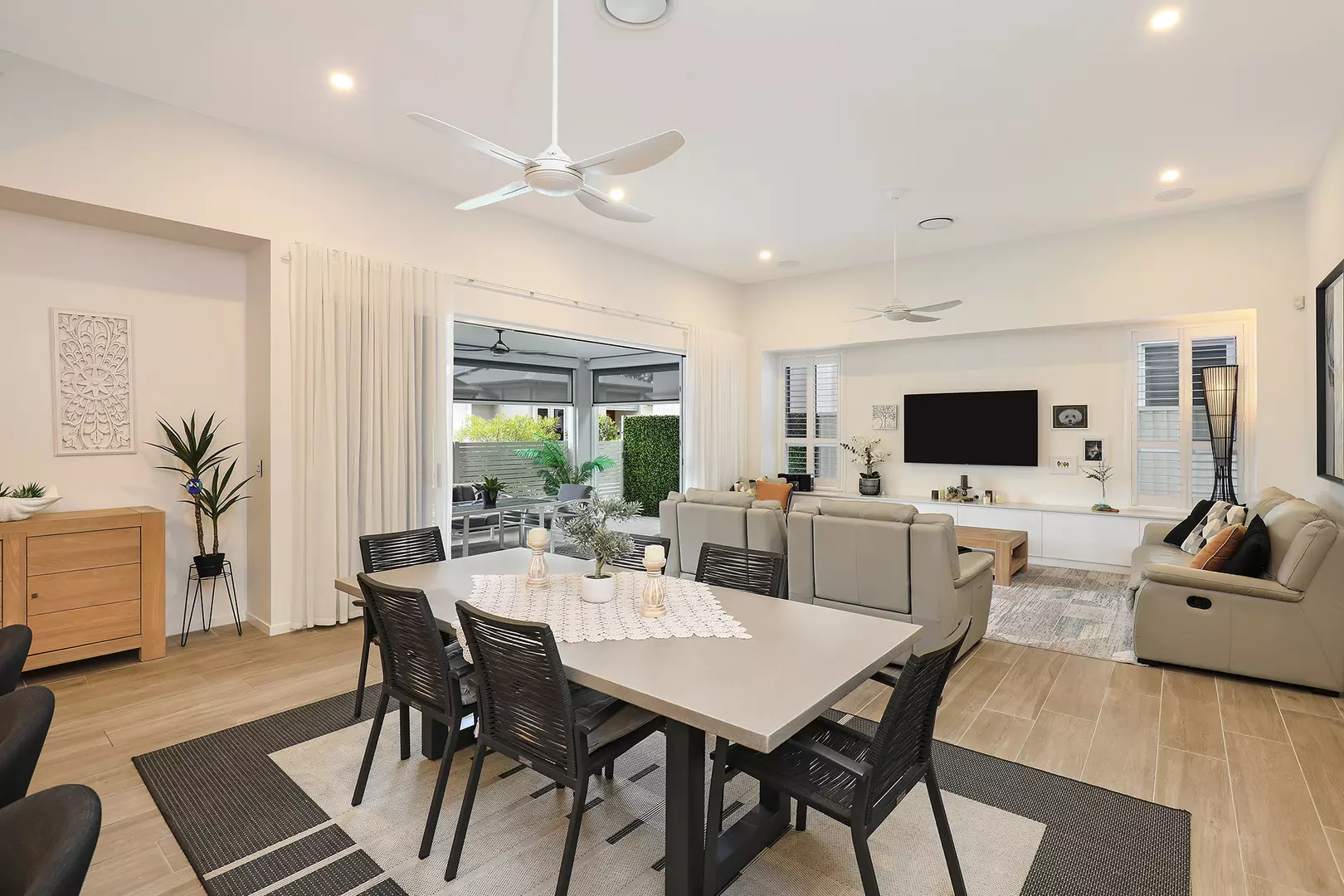 North Facing Luxury. Coastal Perfection. - Villa 40 GemLife