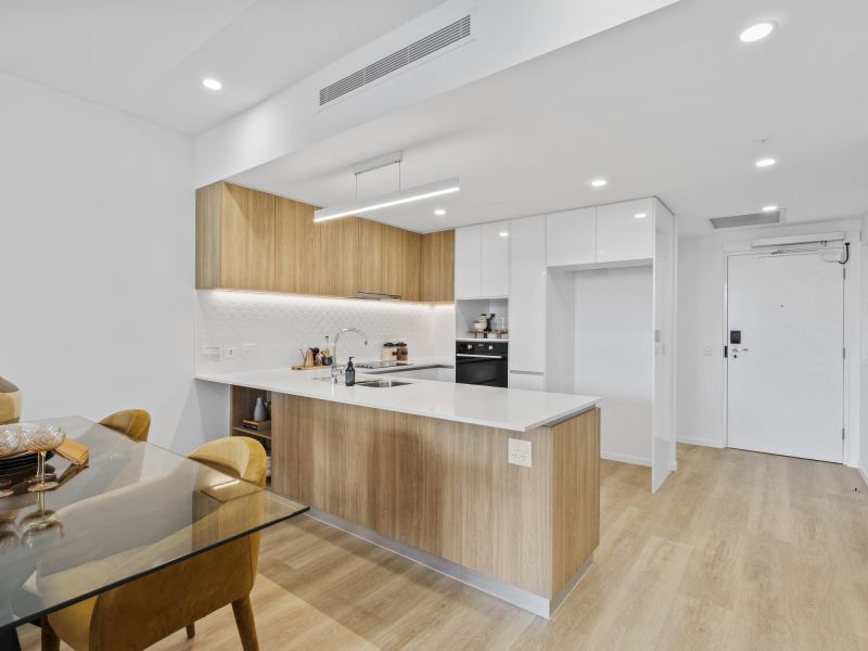 Open-plan two-bedroom apartment