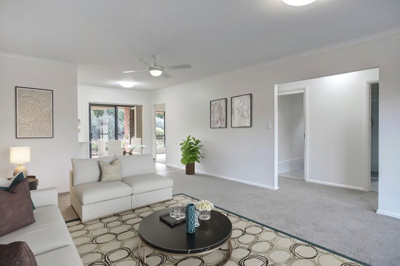 This large 3 bedroom villa is sure to impress! 