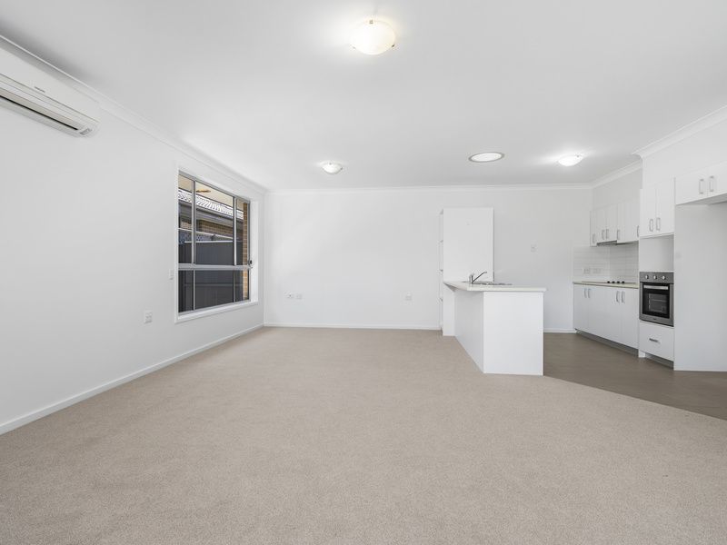 Corner Villa with Large Garden and Fresh Interiors