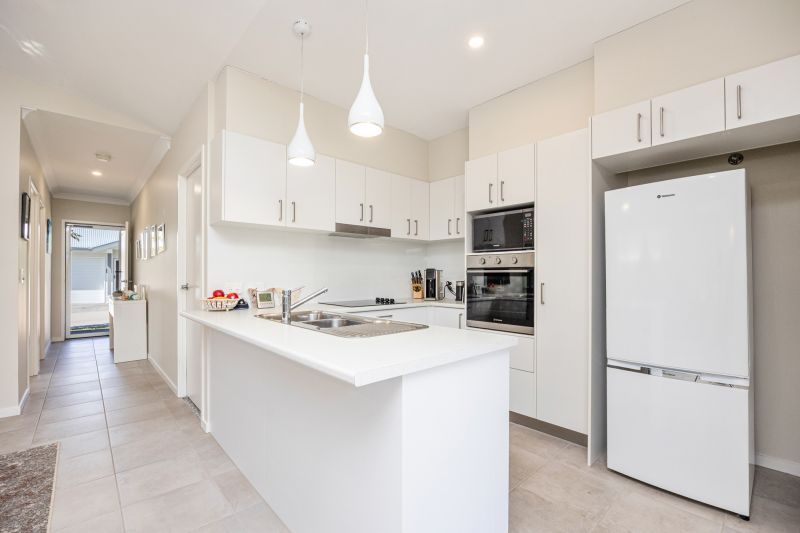 Vibrant Haven, Spacious Living!