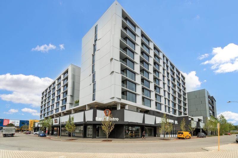 Modern Design, Location and Professional Lifestyle!