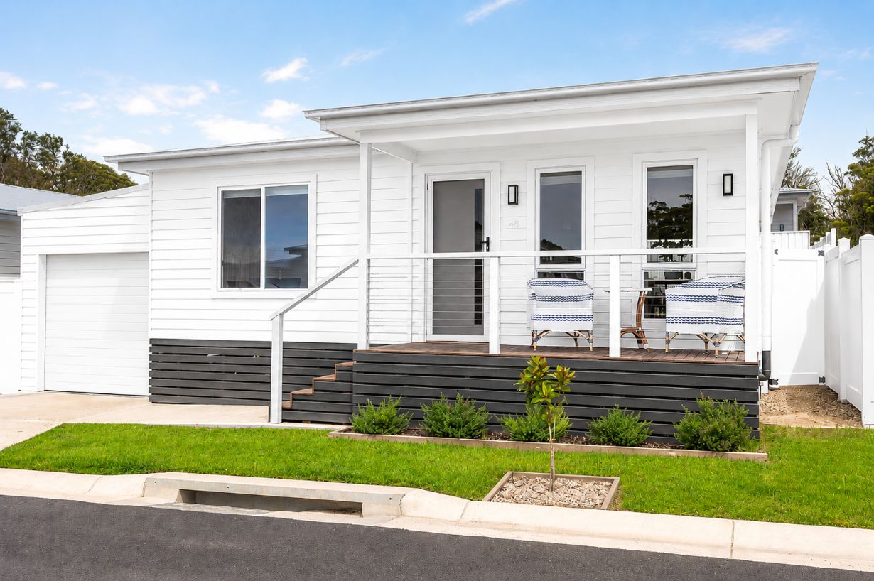 Make the fairway your backyard at Lincoln Lifestyle Eden Gardens