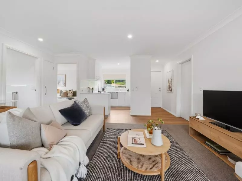 Westerly Facing Villa With Attached Garage