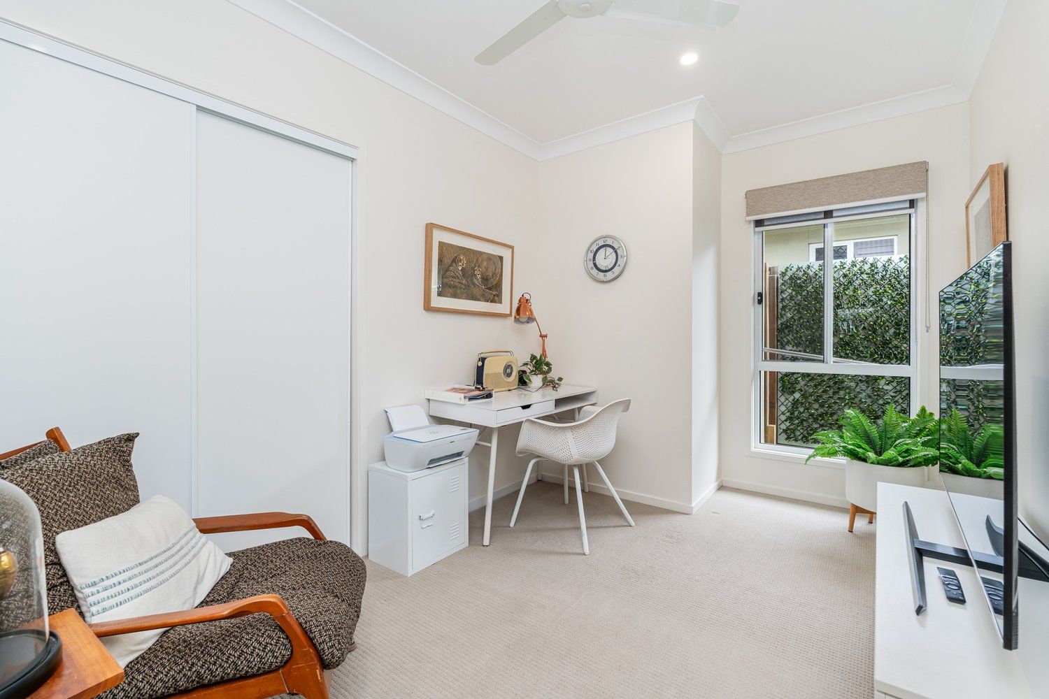 Beautifully Presented Home with Waterway Views