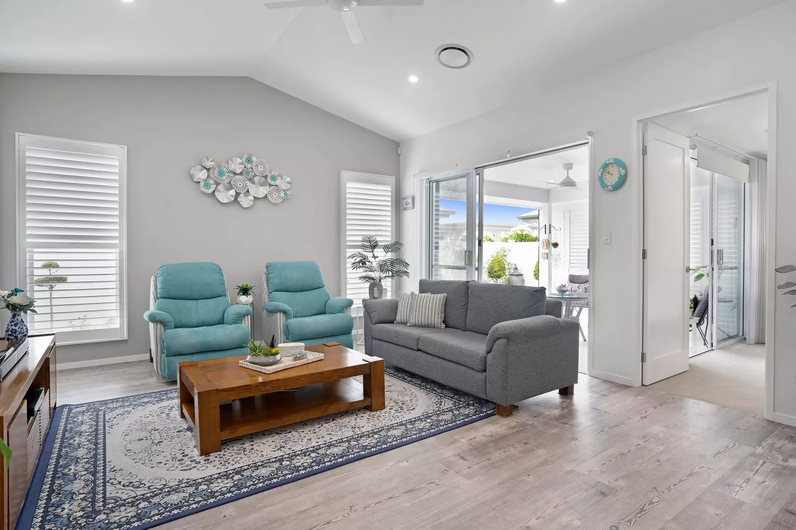 Palm Lake Resort Beachmere Bay