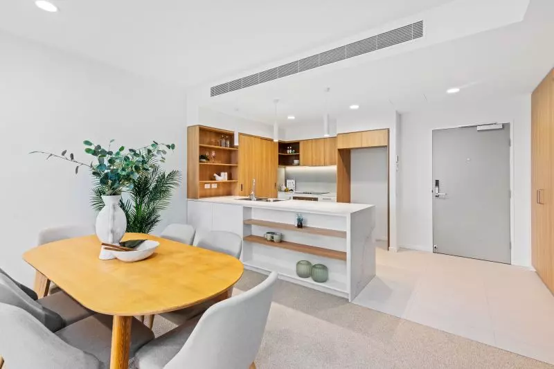 South-facing apartment with stunning Burleigh Golf Course vistas