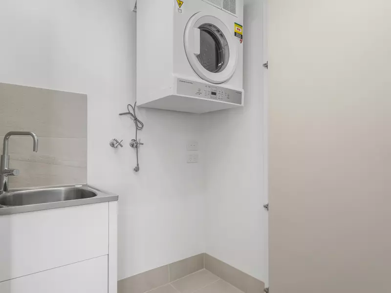 North-Facing Retreat - 'Eagle' Floorplan Design