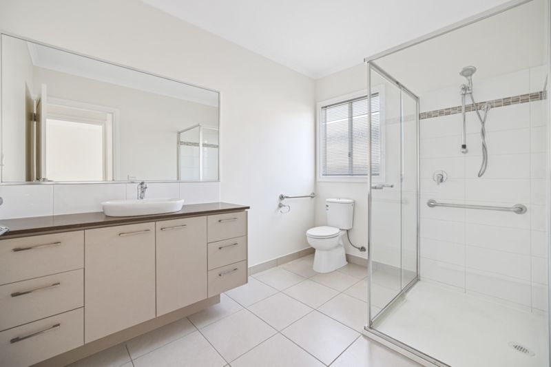 Lifestyle Chelsea Heights - Sun-filled dream home