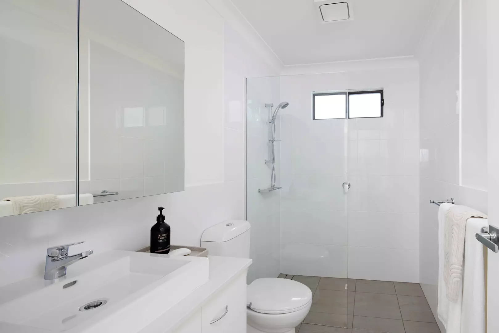 Paralowie - Spacious 3 Bedroom Home 