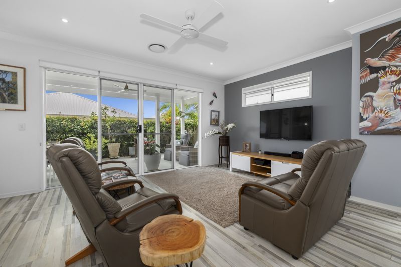 Vibrant, Contemporary Living!