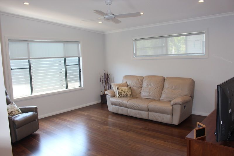 Beautiful Two Bedroom Home Perfect For Entertaining