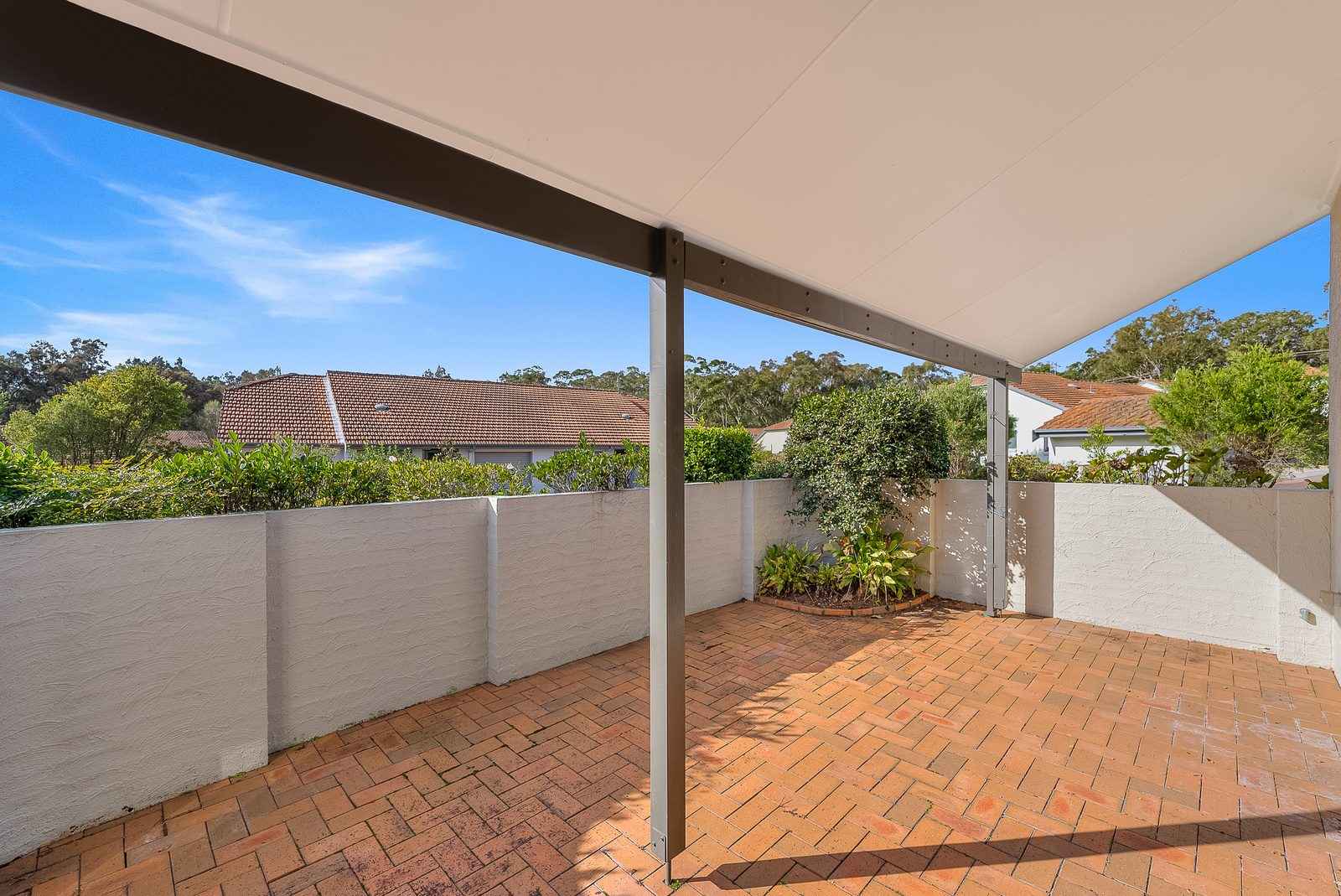 Stylish Living with a Sunny Aspect
