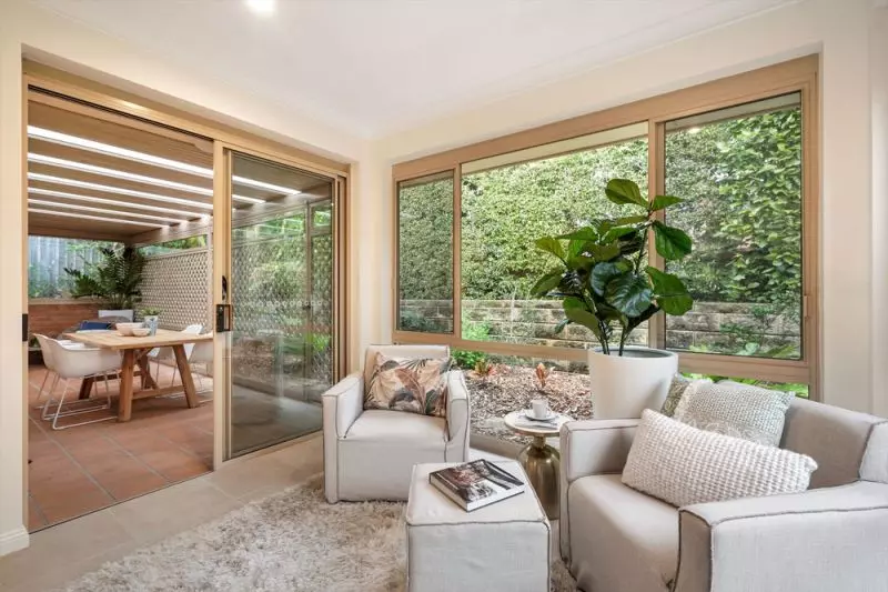 Comfortable 2 bedroom villa with brand new appliances.