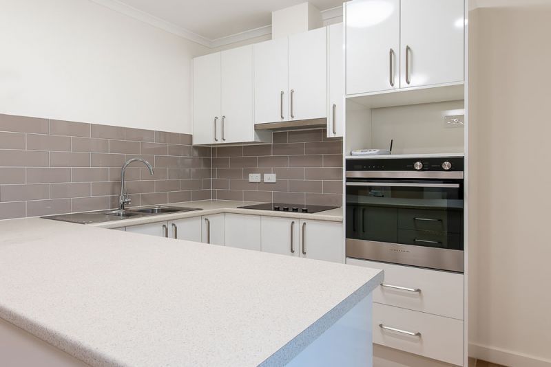 Live in this lovely unit while accessing the level of support you need when you need it!