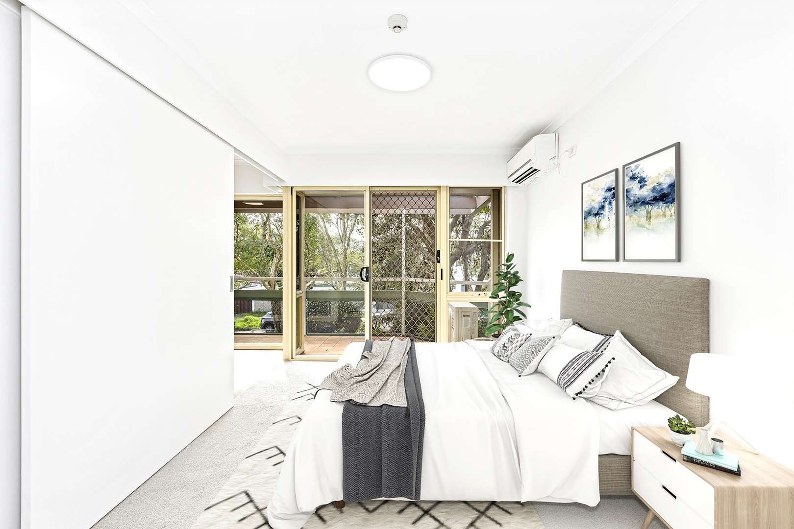 Refurbished One Bedroom Apartment with Natural Light and Garden Views