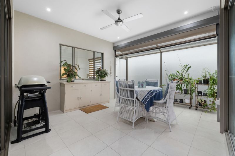 Modern Living in a Tropical Haven