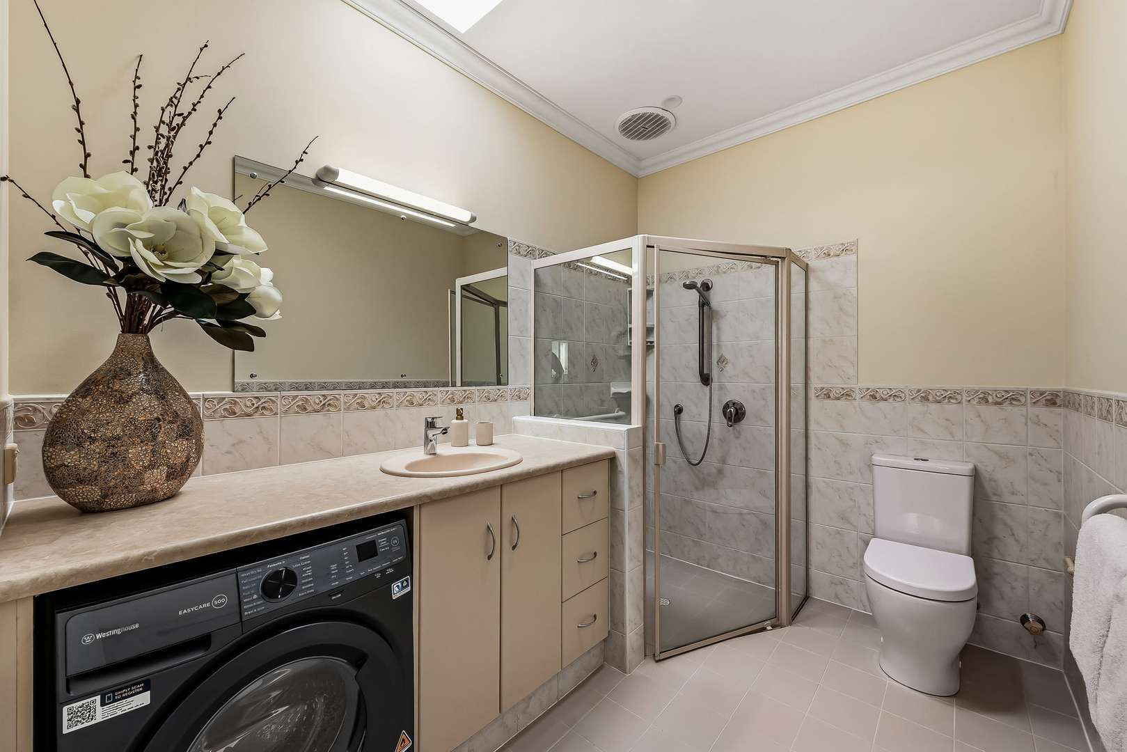 Comfortable, Low-Maintenance Living in Balmoral Retirement Village.