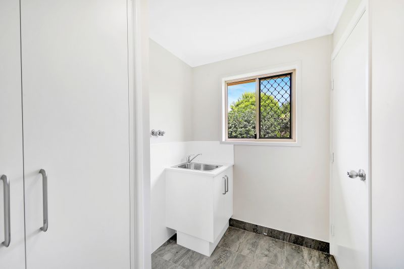 Lush garden surrounds with all the space you need!