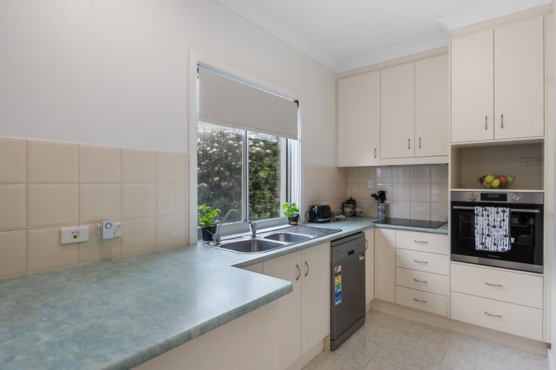 Beach Strolls and Morning Café Coffee, Just Steps from Home