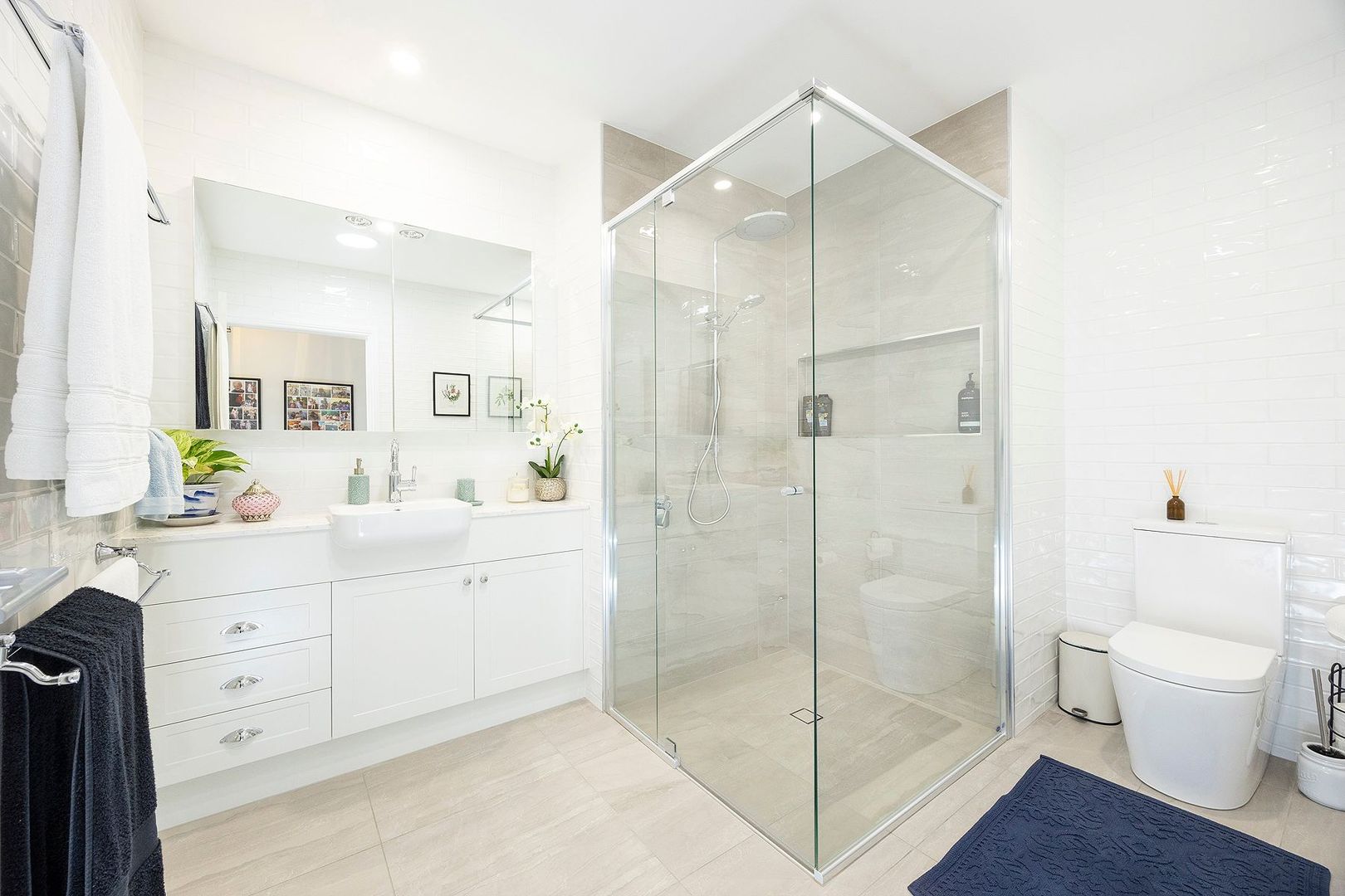 Stunning Home with Spacious Backyard - 295 Clearwater