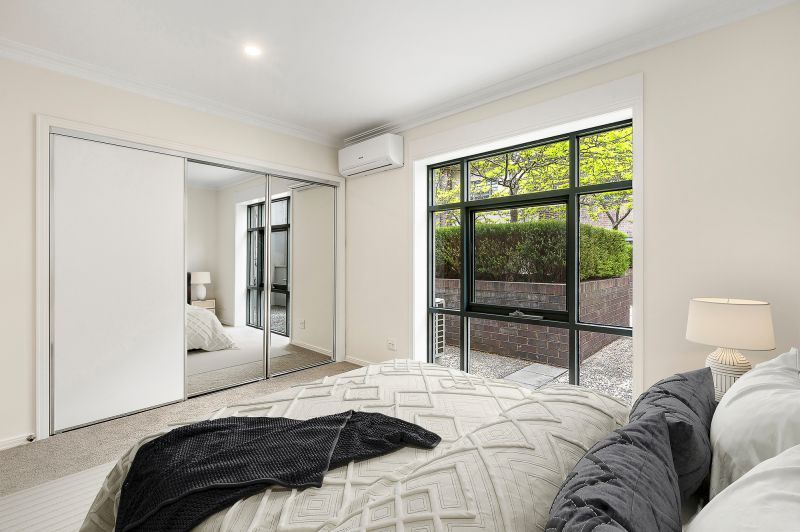Garden view one-bedroom apartment