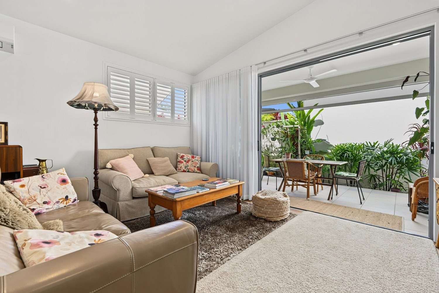 Modern Living, Prime Position
