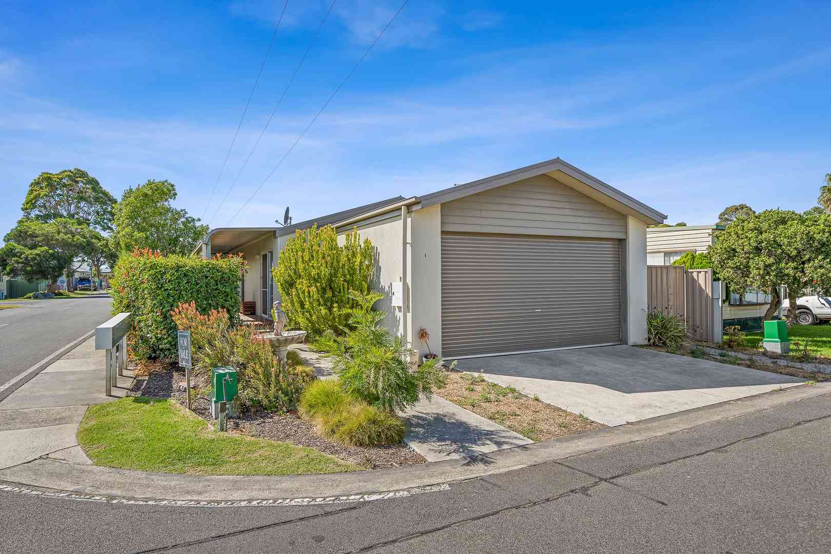 1 Hollydene Court - Palm Lake Resort Willow Lodge