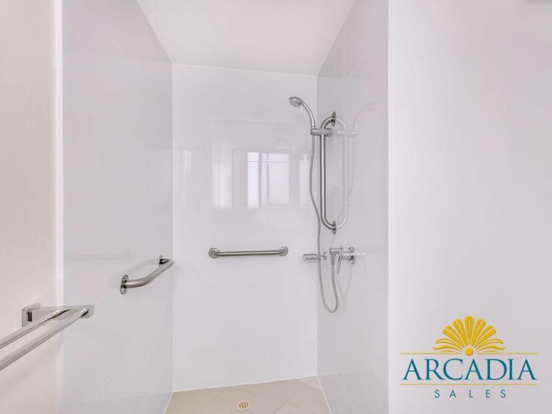 ARCADIA WATERS BICTON - 3 Bedroom, First Floor Stunner...