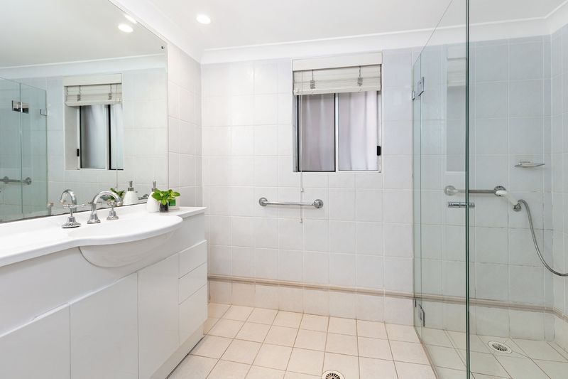 Stylish and well positioned!